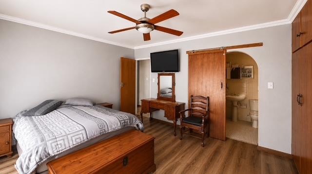 4 Bedroom Property for Sale in Pellissier Free State